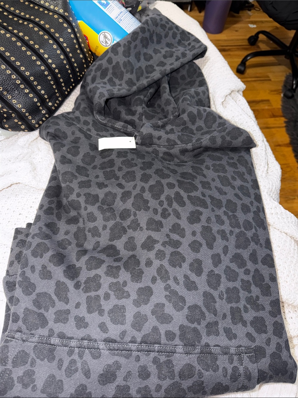 Aeropostale Gray Leopard Print Crewneck Sweater Hoodie